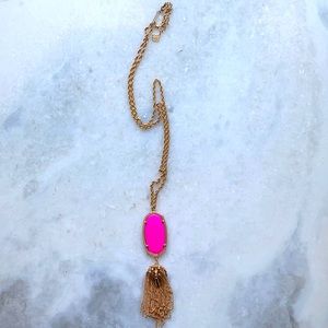 Kendra Scott necklace